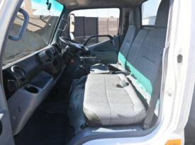 HINO 300