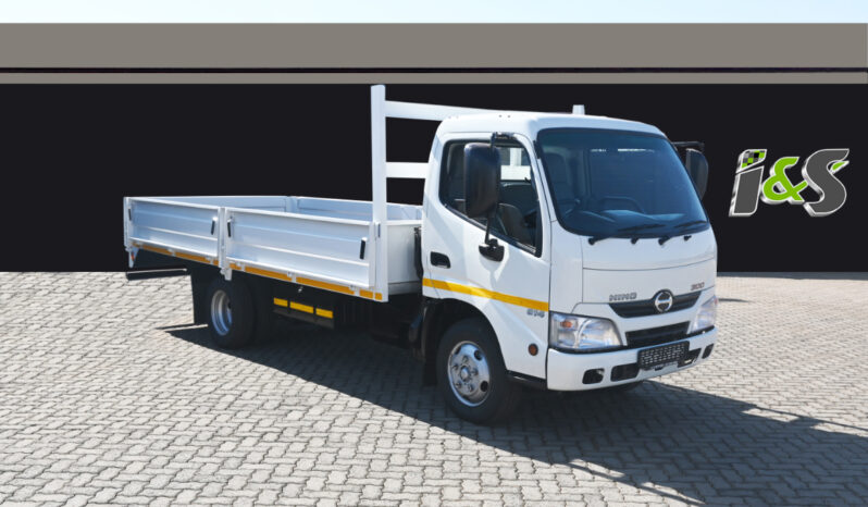 HINO 300