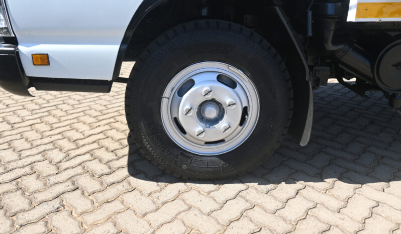 ISUZU NPR full