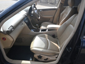 MERCEDES-BENZ C200