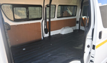 TOYOTA QUANTUM full