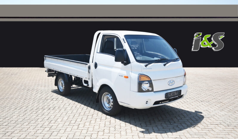 HYUNDAI H100