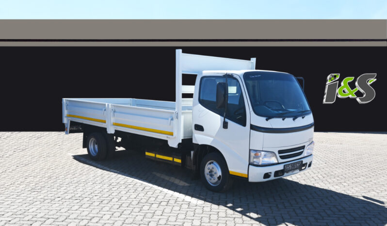 TOYOTA DYNA