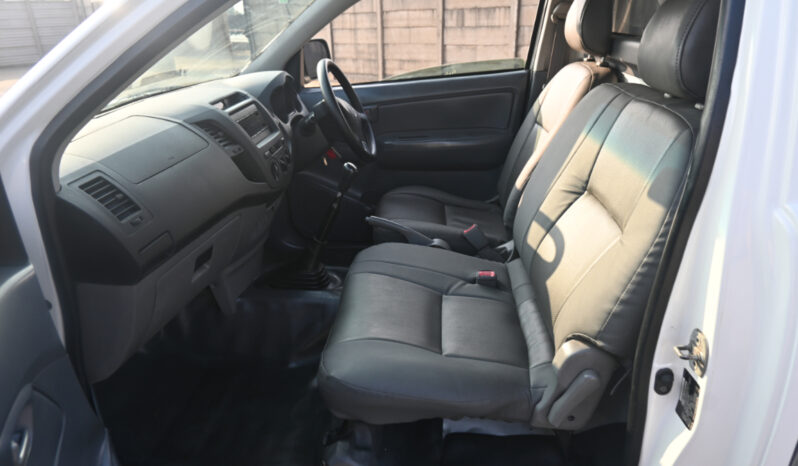 TOYOTA HILUX full