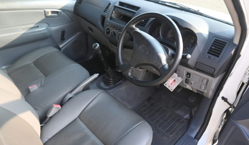 TOYOTA HILUX full