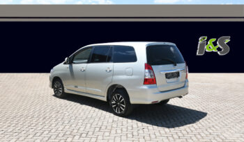 TOYOTA INNOVA full
