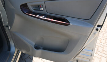 TOYOTA INNOVA full