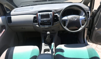 TOYOTA INNOVA full