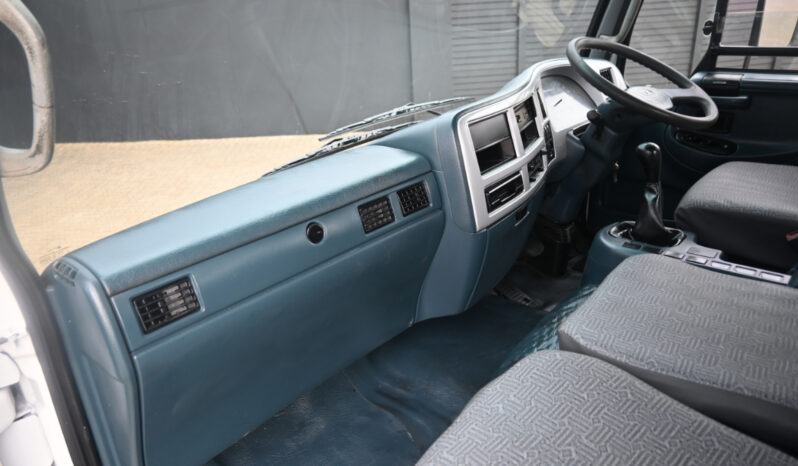 NISSAN UD