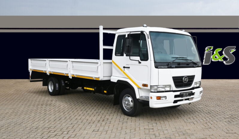 NISSAN UD