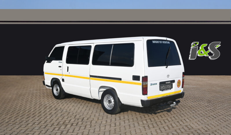 TOYOTA HIACE
