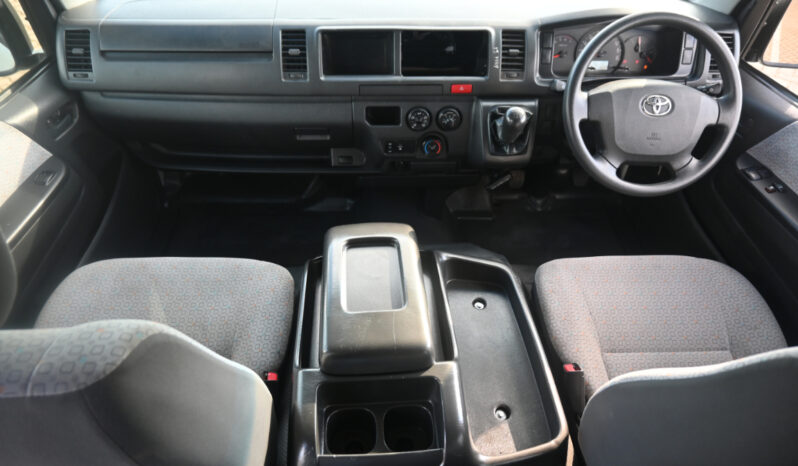 TOYOTA QUANTUM